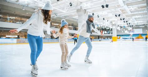 Ice Skating Lessons: How To Ice Skate • FamilyApp