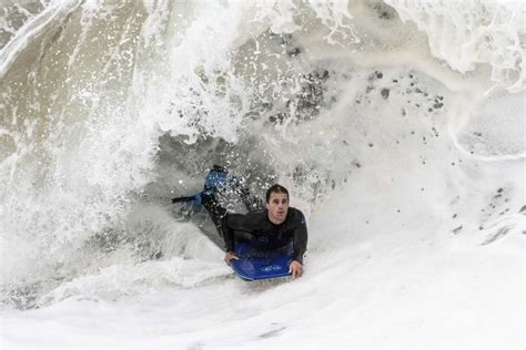 Surfing the Wedge - Newport Beach News