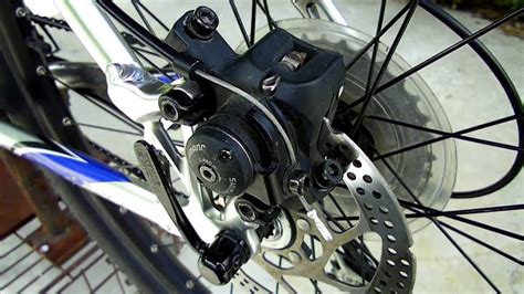 Adjusting Bicycle Disc Brakes - YouTube