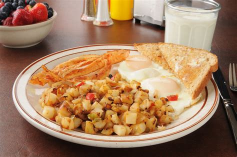 5 of the Best Breakfast Places Near Tulare, CA – Stone Chevrolet Buick GMC Blog