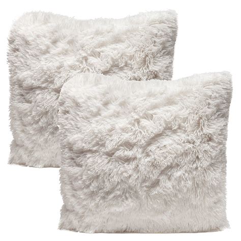 Faux Fur Throw Pillow – Cheap Alternative for Real Fur Pillow | Decor on The Line