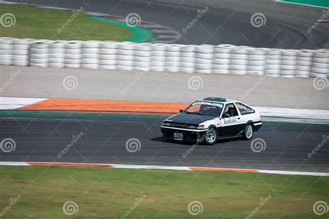 Toyota Corolla Sprinter Trueno AE86 Practicing Drifting Techniques on ...