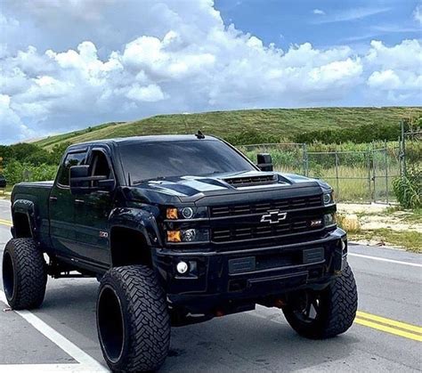 Duramax Trucks on Twitter | Jacked up trucks, Trucks lifted diesel ...