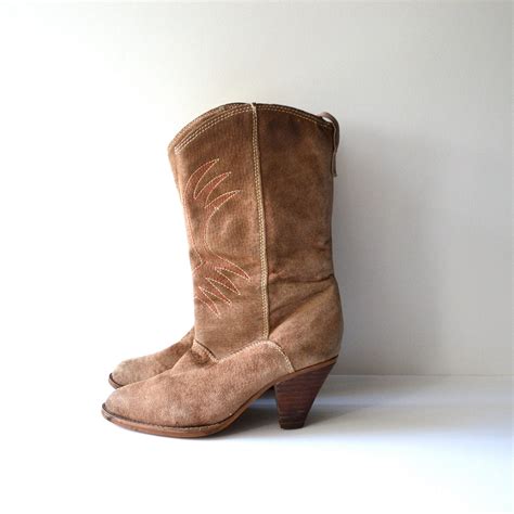 Vintage Tan Suede Cowboy Boots/ High Heel Western Boot / size