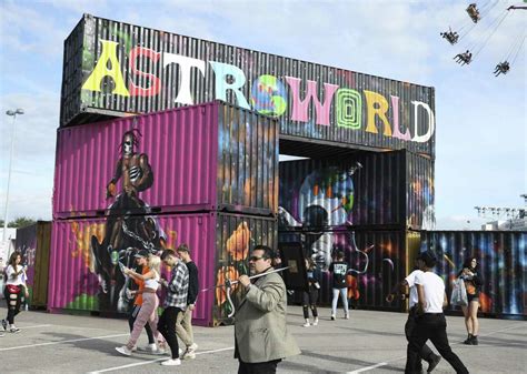 Turner tweets AstroWorld-like theme park could be coming to Houston