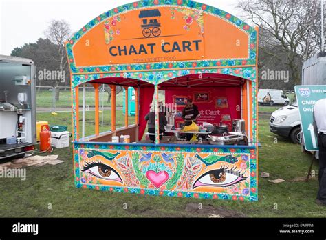 Chaat Cart Indian Street Food Seller Stall Lunch Stock Photo - Alamy