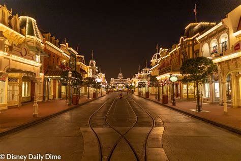 Guide to Main Street, U.S.A. at Disney World's Magic Kingdom | Disney Daily Dime