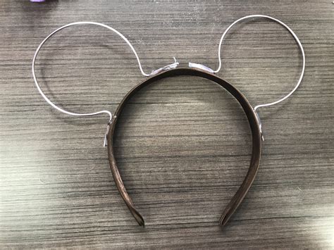 PHOTOS, VIDEO: Make Your Own DIY Mickey Mouse Ear Headbands - A Step by ...