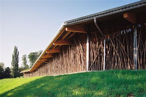 Cow Barn / F.A.B. - Forschungs- und Architekturbüro | ArchDaily