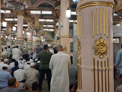 Beautiful Night View of Rawdah in Masjid Al Nabawi, Madinah. Editorial Stock Image - Image of ...