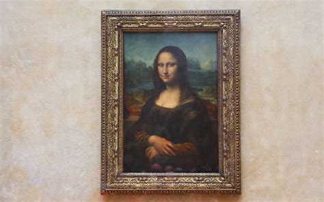 Louvre Guided Tour - Comprehensive [3 Hours] - TourMega