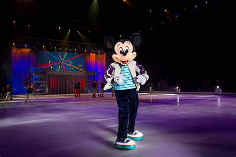 SESSÕES EXTRAS DE DISNEY ON ICE! Mickey vem ao Brasil para celebrar os 100 anos da Disney e traz ...