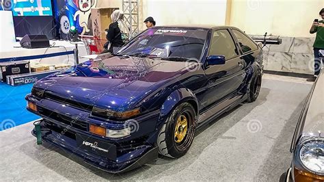 Modified Toyota Corolla Sprinter Trueno AE86 in Indonesia Modification ...