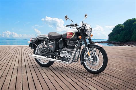 Royal Enfield Classic 350 Halcyon Series With Dual-Channel Price, Images, Mileage, Specs & Features