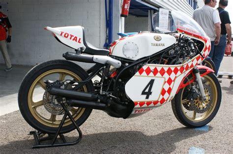 Yamaha TZ750 - The Holy Grail of Two Stroke Racers - Timeless 2 Wheels