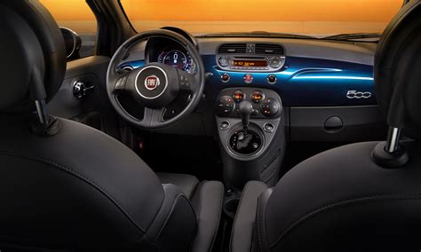 Fiat Shows The Interior Of Upcoming 2015 Fiat 500