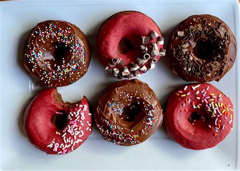 Chocolate Mochi Donuts (I Want MO Mochi) - 3jamigos