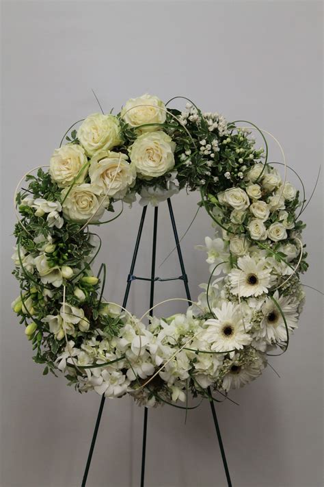 The Funeral Wreath in Newport Beach, CA | Newport Beach Flora