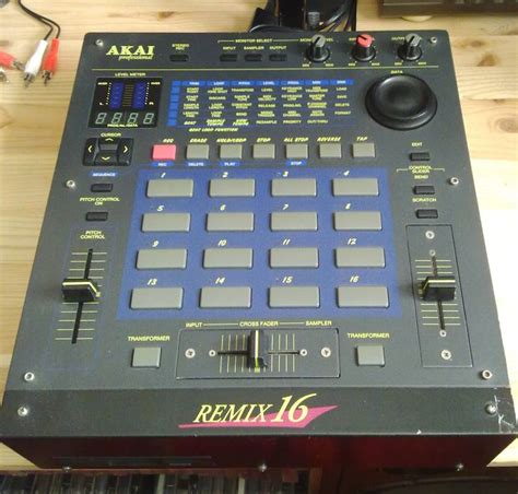 AKAI REMIX-16 SAMPLER. | Drum machine, Music production equipment, Dj ...