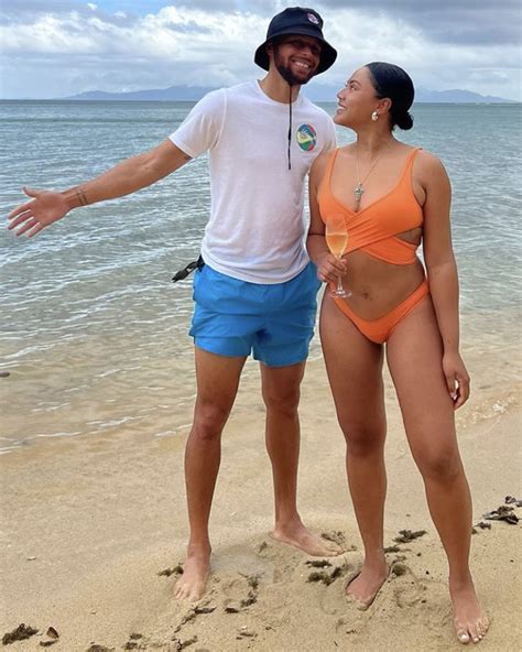 Ayesha Curry cozies up to Steph Curry during tropical getaway