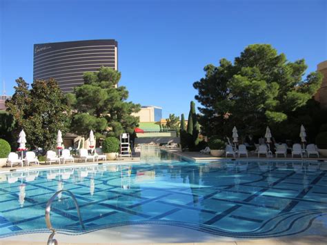 "Pool" Hotel Wynn Las Vegas (Las Vegas) • HolidayCheck (Nevada | USA)