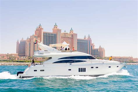 Dubai: Luxury Yacht Tour with Options to Add a BBQ Lunch | GetYourGuide