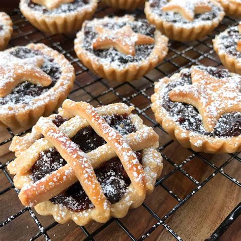 Sweet Mincemeat Pie Recipe | Deporecipe.co