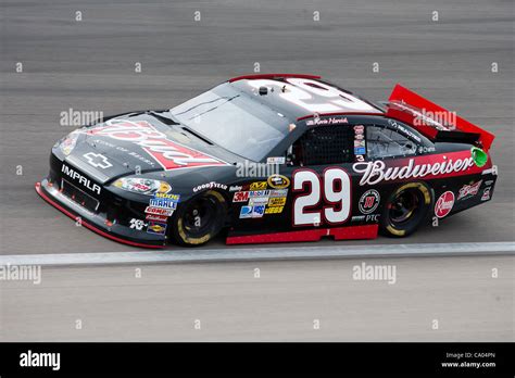 Kevin Harvick Black Nascar Car Bar Budweiser / 29 will shift to the budweiser. - diksfart