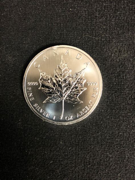 2012 CANADA 1oz .9999 Fine Silver Maple Leaf Coin