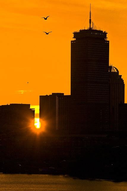 Boston sunrise | Visiting boston, Boston skyline, Sunrise