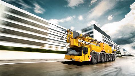 Tower Cranes and Mobile Construction Cranes - we offer solutions for you lifting tasks | Liebherr