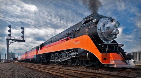 Found this beautiful picture of a Daylight Express : TrainPorn