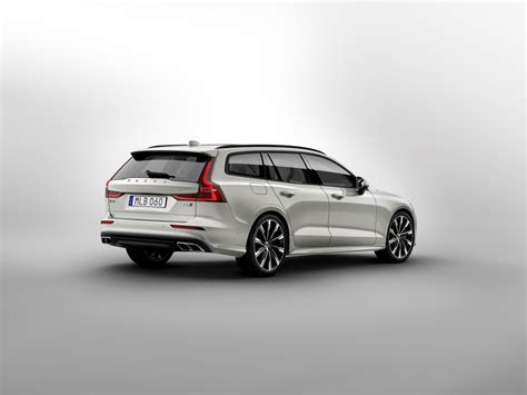 2019 Volvo V60 Hybrid Wagon Is What The Swedes Do Best - SlashGear