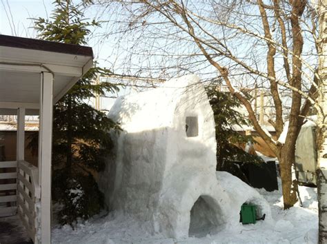 Let's Build Some Snow Forts! | Make: