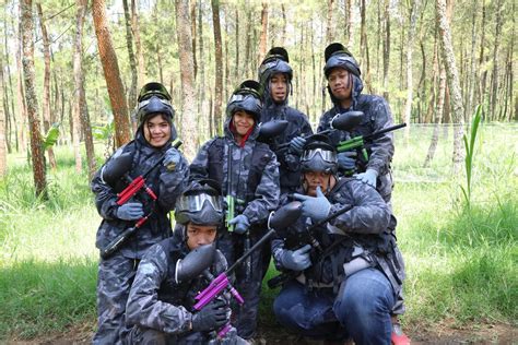 Play Saturday: Paintball! - 24Slides