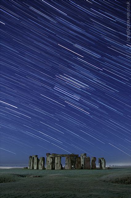 Stonehenge at night | Megalitos, Fotos, Celestial