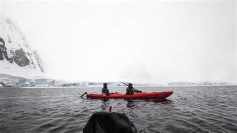 What it’s Like to Kayak in ANTARCTICA! – TRAVELLING THE WORLD SOLO