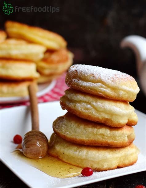 Fluffy Pancakes with Buttermilk | FreeFoodTips.com