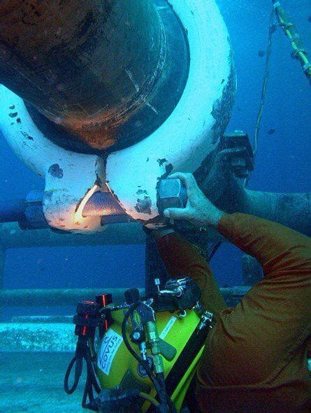 Diving Careers: Wreck Salvage Diving - cDiver