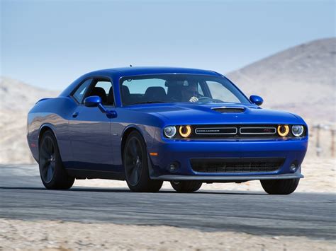 10 Coolest Cars Under $30,000 | Kelley Blue Book