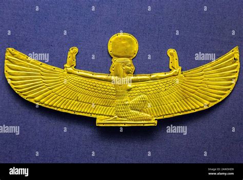 Egypt, Cairo, Egyptian Museum, a Ba bird (soul), in gold, found in Saqqara, 21st Dynasty Stock ...