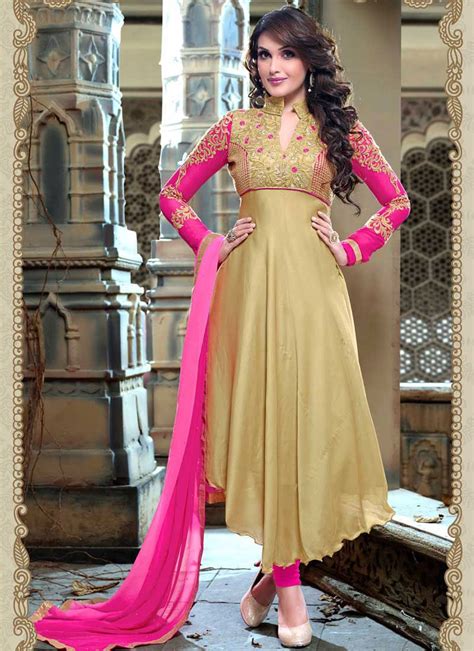 Latest Indian Ethnic Wear Dresses & Stylish Suits Formal Collection for Women