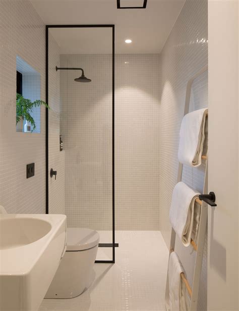 How minimalist design took this small bathroom to the next level