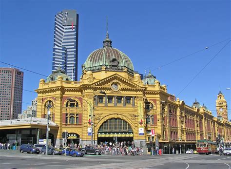 File:Melbourne Flinders St. Station.jpg - Wikipedia, the free encyclopedia