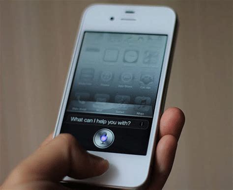 Install Siri on iPhone 4