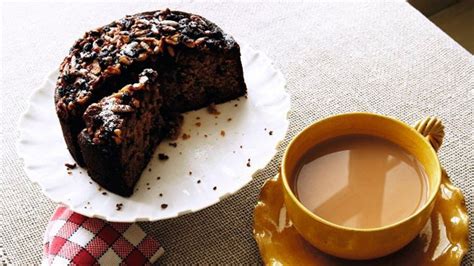 Mincemeat Cake Recipe - Easy Christmas Cake Recipe Ideas | House & Garden