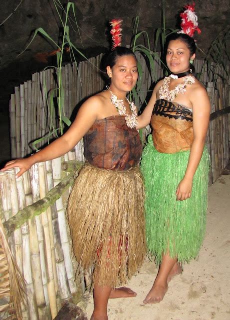 The Weary Traveller: Tongan dancers