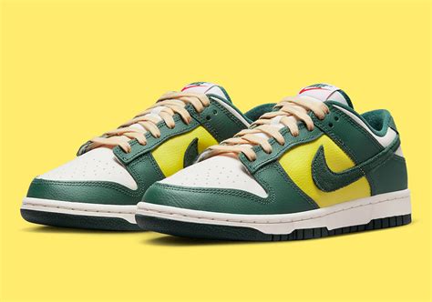 Nike Dunk Low Noble Green FD0350-133 | SneakerNews.com