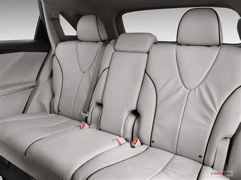 2010 Toyota Venza: 11 Interior Photos | U.S. News