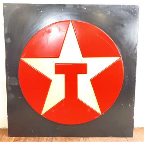 Lot - Vintage Texaco Gas Station Plastic Advertising Sign